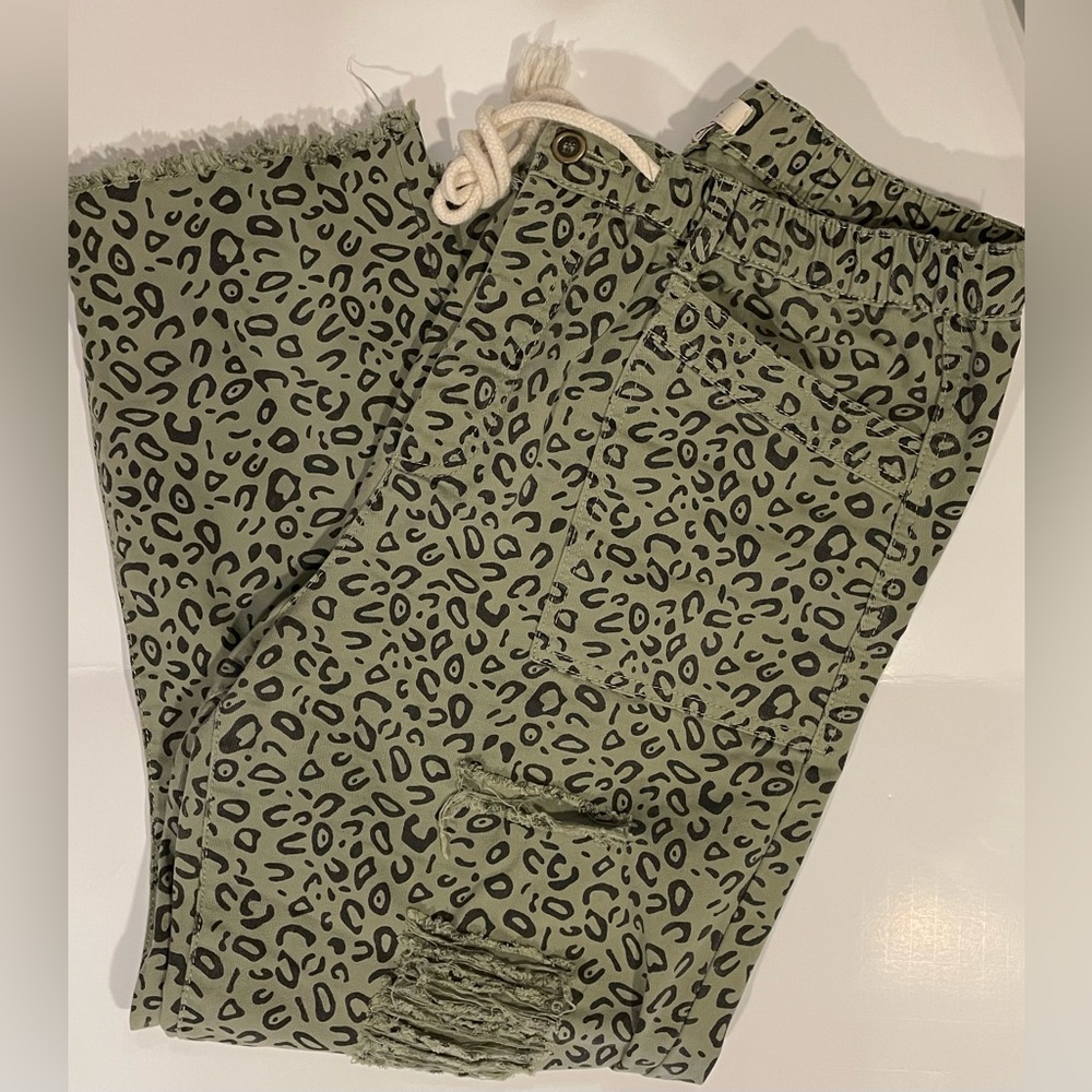 Stretch waist wide leg pants